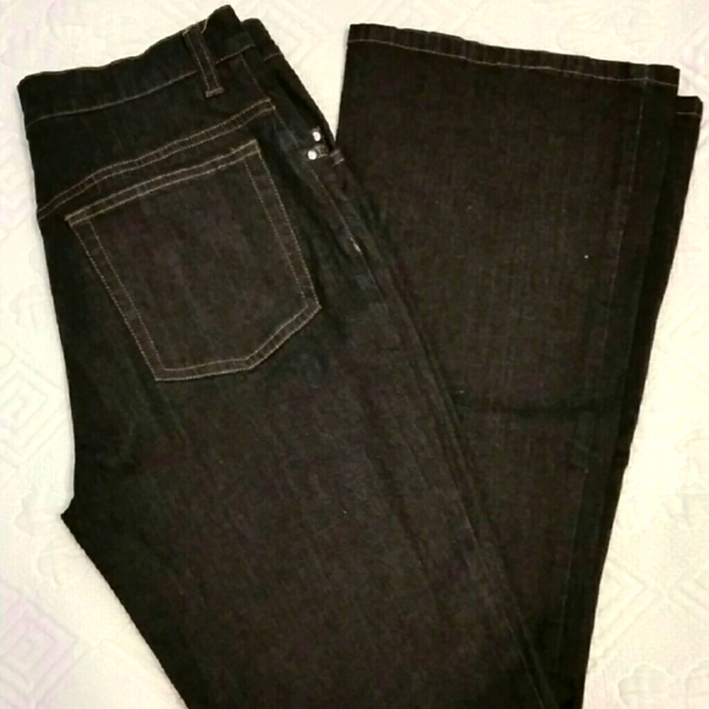 JONES NEW YORK SIGNATURE JEANS